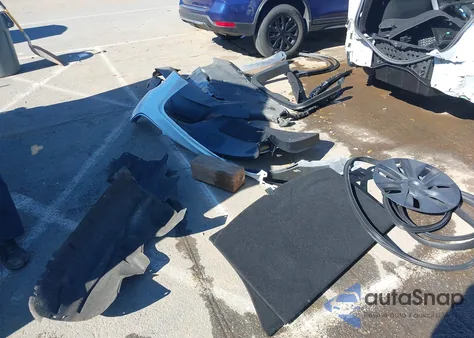 2024 Tesla Model Y Long Range Dual Motor All-Wheel Drive/Rwd from USA, damaged, VIN 7SAYGDED1RA321710